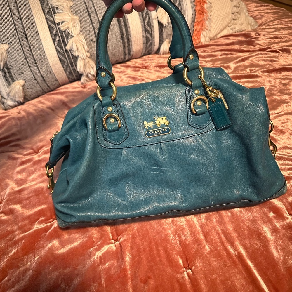 COACH Leather Handbag medium sized with removable shoulder strap - Picture 6 of 14
